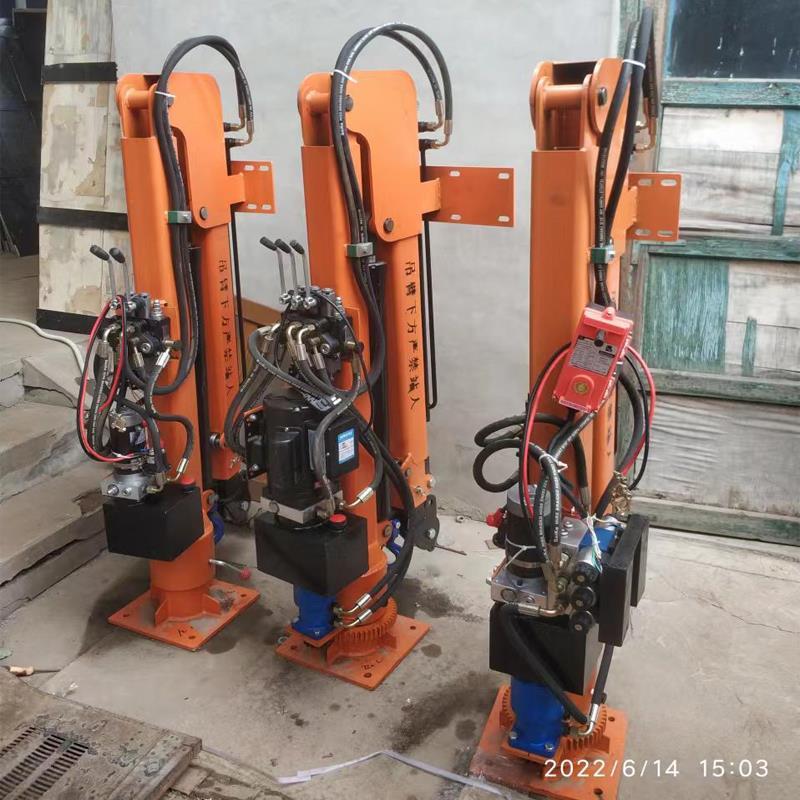 法库县重汽蓝牌随车吊 3.2吨 国六动力强 液压驱动 农用自卸起重机